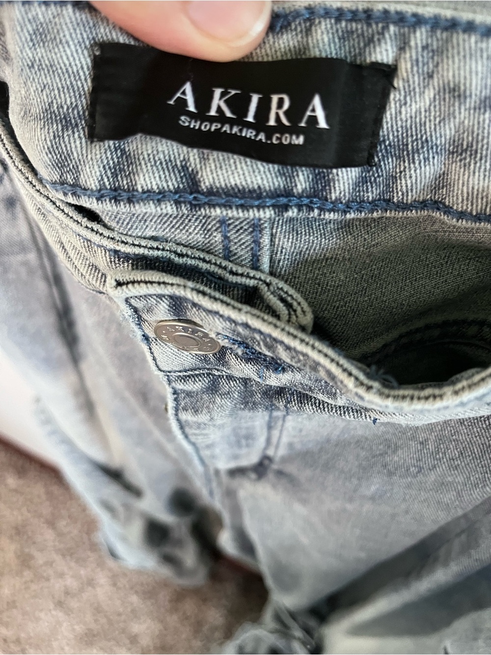 Akira Light Wash Stacked Ruched Buckle Strap Jeans Plus Size 19/34 - Picture 4 of 10